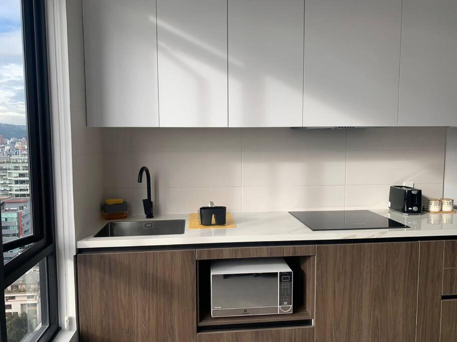 Confort Suite La Carolina Кито Екстериор снимка