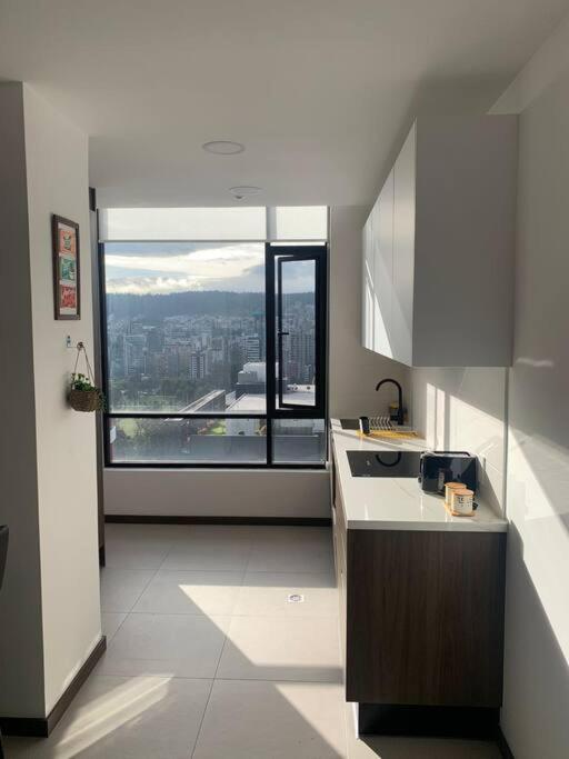 Confort Suite La Carolina Кито Екстериор снимка